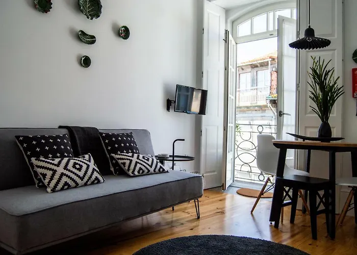 Douro Virtudes Historical Center * Porto