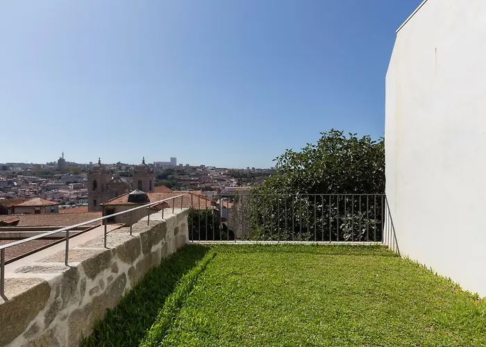 Douro Virtudes Historical Center Apartment *