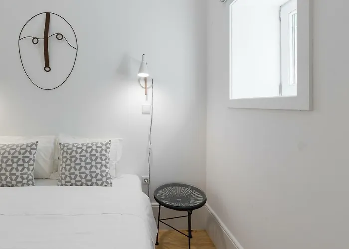 Douro Virtudes Historical Center * Oporto