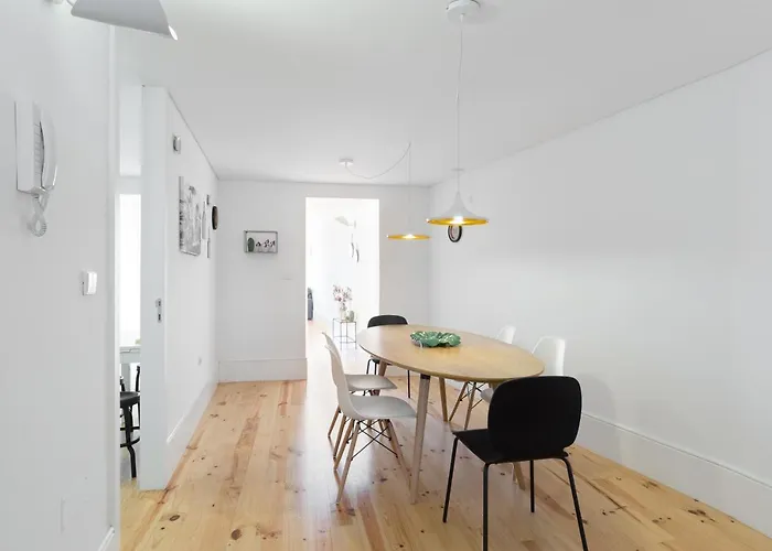 Douro Virtudes Historical Center * Oporto