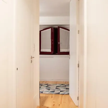 Douro Virtudes Historical Center * Porto