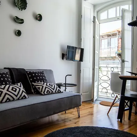 Douro Virtudes Historical Center * Porto