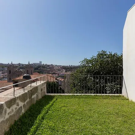 Douro Virtudes Historical Center Apartmán *