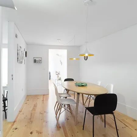 Douro Virtudes Historical Center * Porto