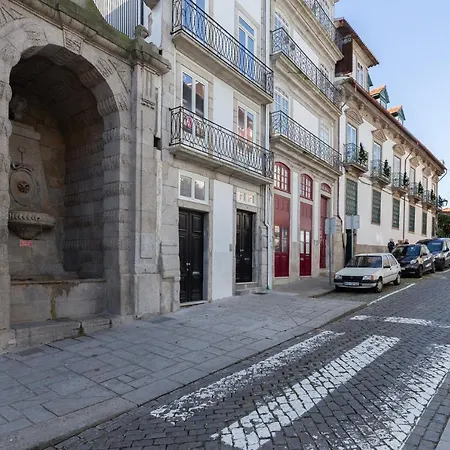 Douro Virtudes Historical Center Apartmán *